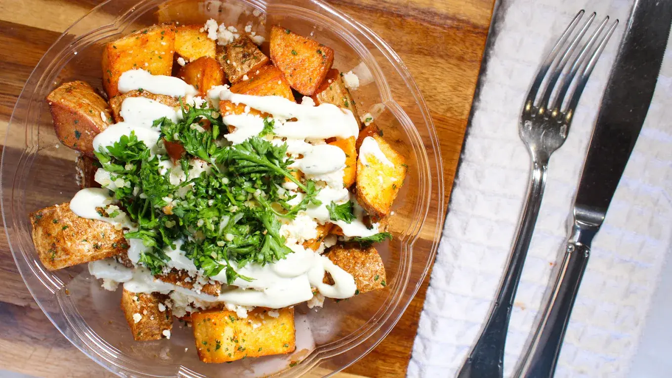 Halal shawarma pickup and delivery to Brooklands, Winnipeg from Shawarma Xpress